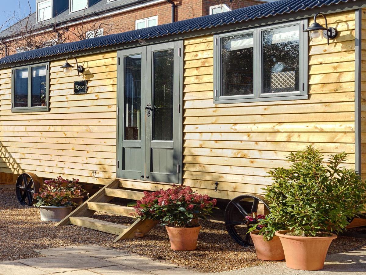 Pass The Keys Whitstable Shepherds Hut Minutes From The Harbour Villa Dış mekan fotoğraf